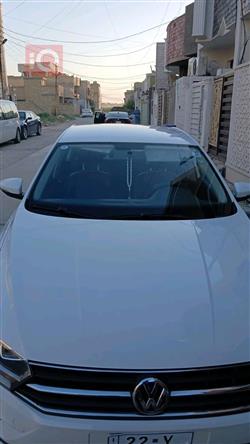 فولكسفاغن بورا